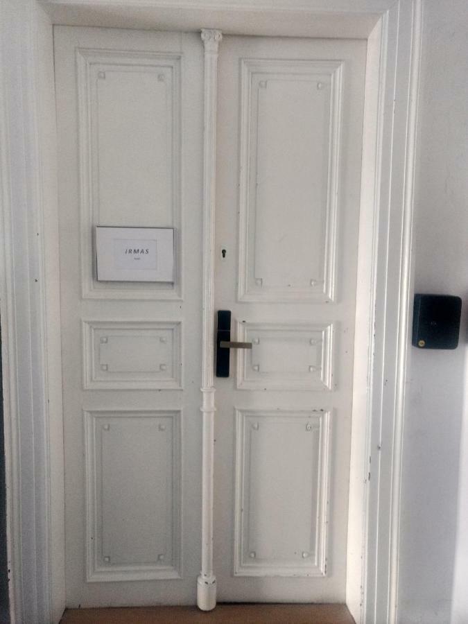 Hostel Irmas Praga Zewnętrze zdjęcie