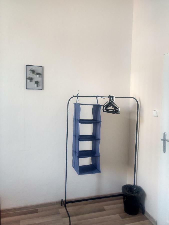 Hostel Irmas Praga Zewnętrze zdjęcie