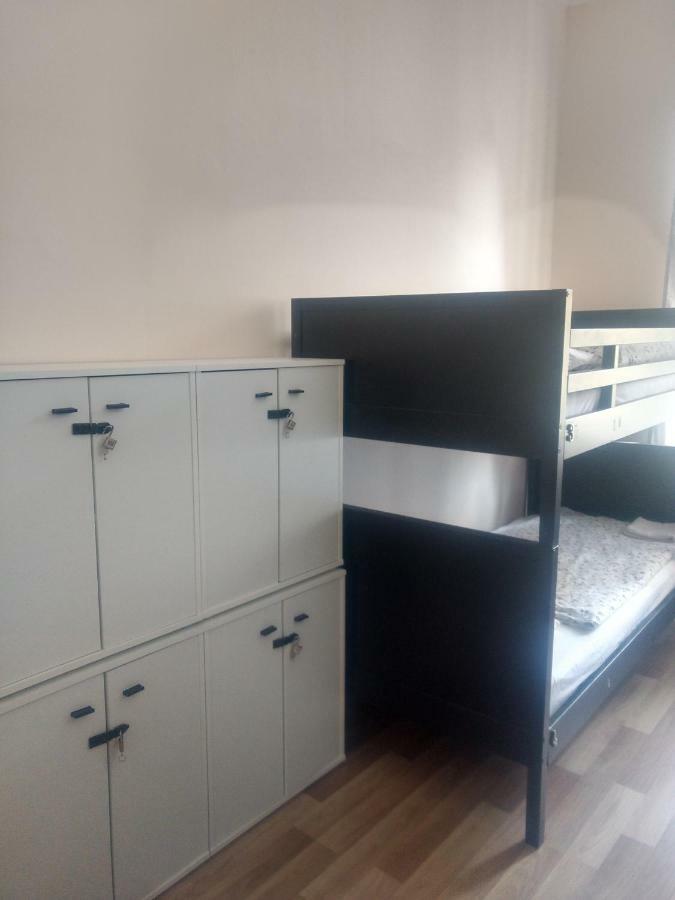 Hostel Irmas Praga Zewnętrze zdjęcie