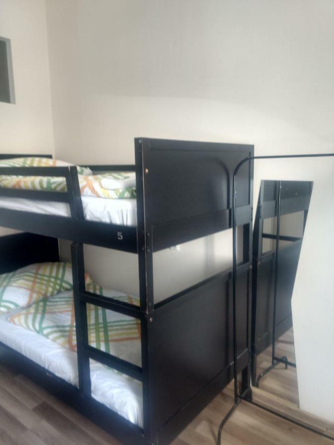 Hostel Irmas Praga Zewnętrze zdjęcie
