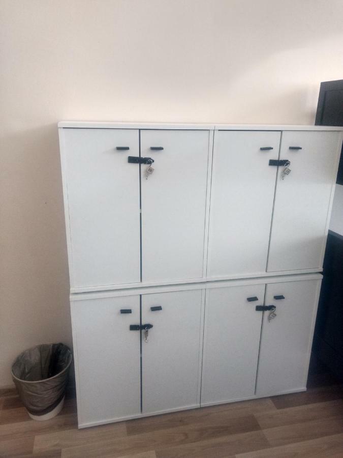 Hostel Irmas Praga Zewnętrze zdjęcie